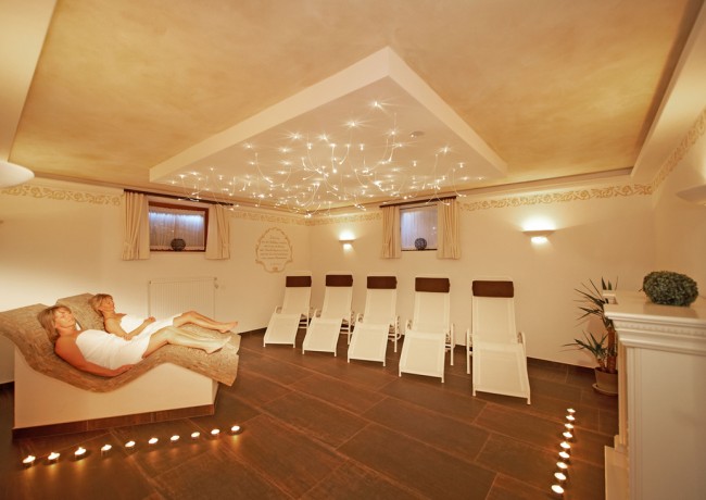 Ruhe genießen im Wellnessbereich